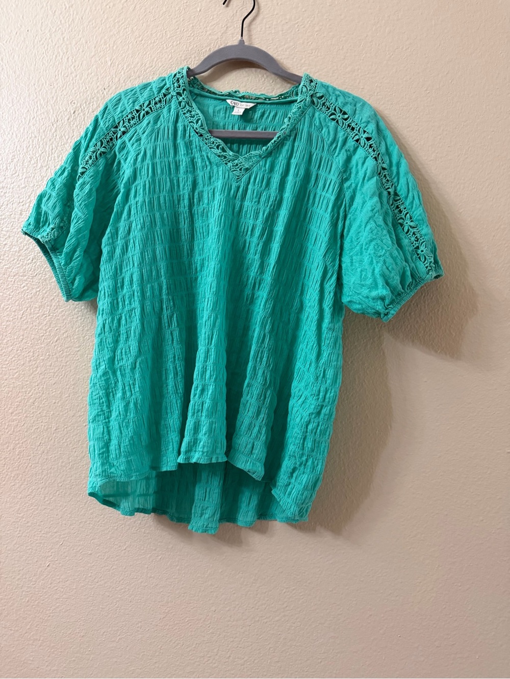 Cato Est 1945 Emerald Green Blouse L Smocked Crochet V-Neck Short Sleeve Top